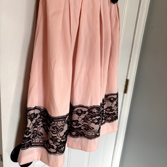 Maggy London Blush Midi Dress with Black Lace Detail - Picture 5 of 5